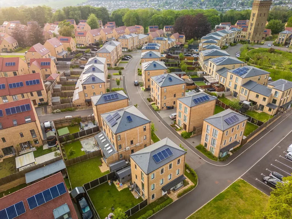Vue aérienne par drone d'un quartier